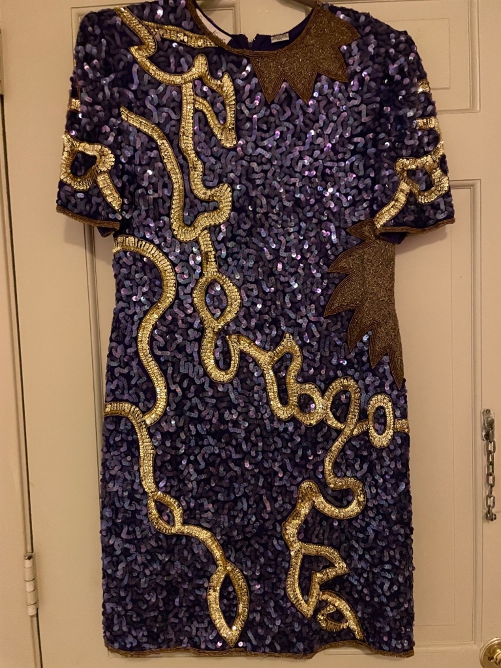Dress - Picture 3 of 5